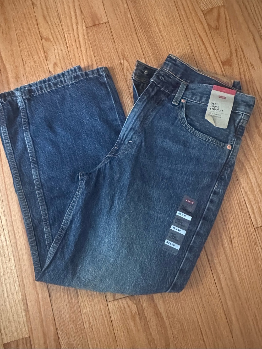 Levi’s men’s jeans 565 loose straight 32x30